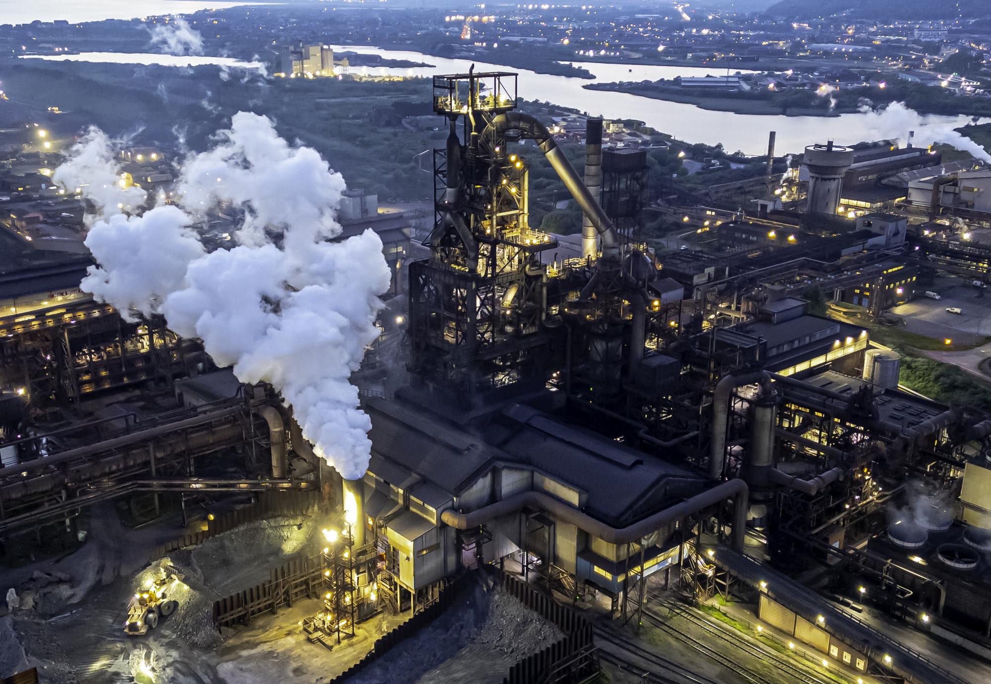 Port talbot steel works at dusk