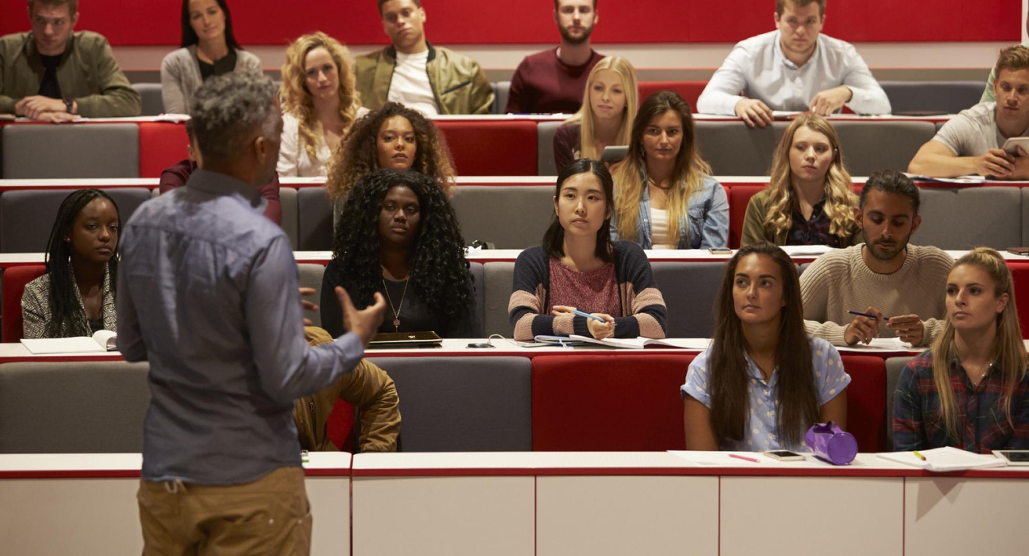 Lecturer teaching university students