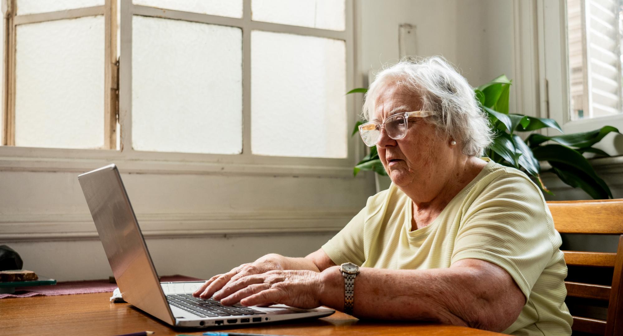 Senior woman using a laptop