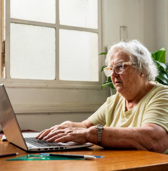 Senior woman using a laptop